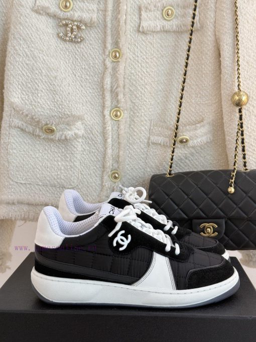 Chanel | Chanel Classic Couple Style CasualSports board shoesChanel sneakers are so popular dd3jt0at - Image 2