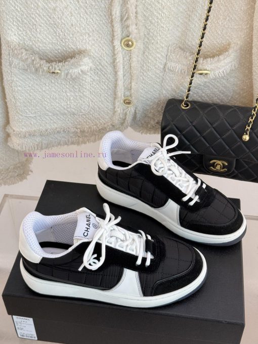 Chanel | Chanel Classic Couple Style CasualSports board shoesChanel sneakers are so popular dd3jt0at - Image 4
