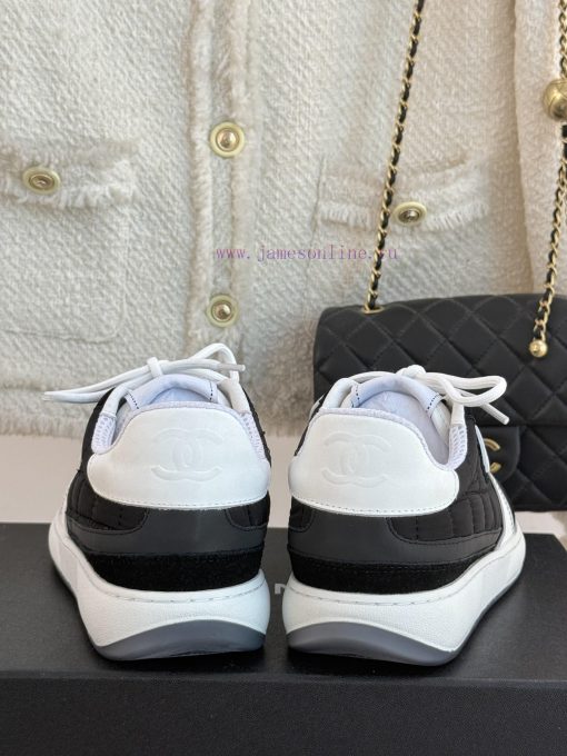 Chanel | Chanel Classic Couple Style CasualSports board shoesChanel sneakers are so popular dd3jt0at - Image 7