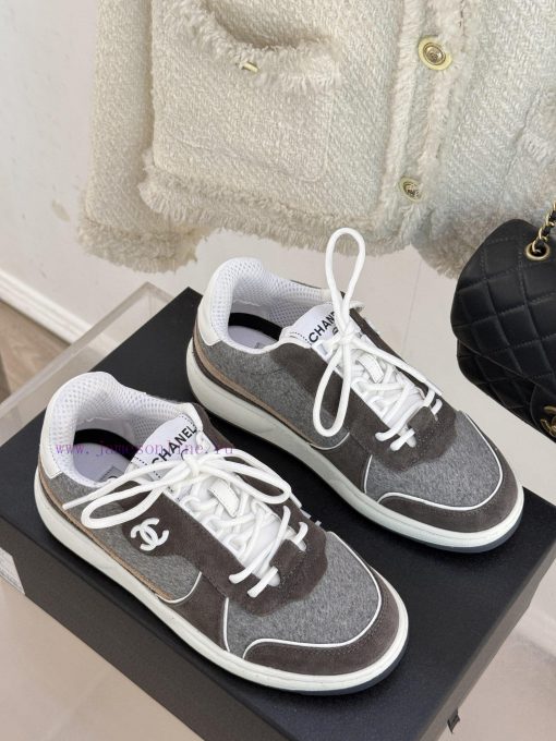 Chanel | Chanel Classic Couple Style CasualSports board shoesChanel sneakers are so popular ogykqteh - Image 4