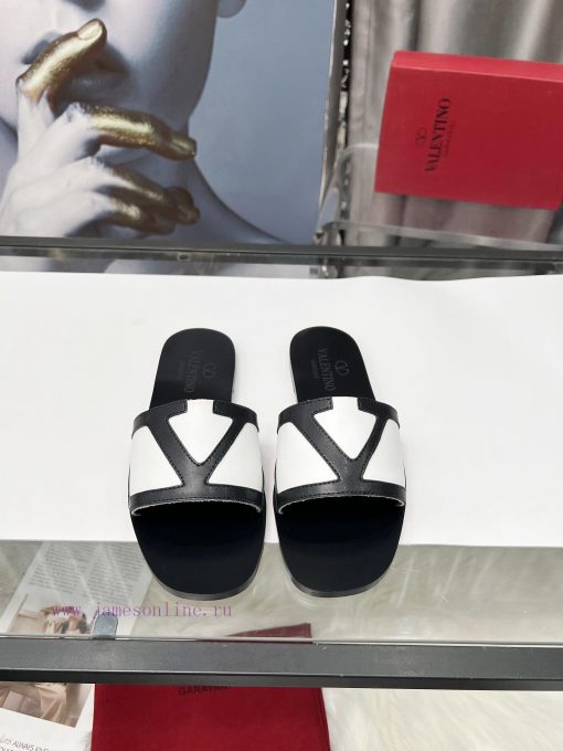 New Lunjia 2025A Fashion Show Latest Logo Flat Sandals Series in 6 Colors, Sizes 5-42, Rubbepreesnyz - Image 4
