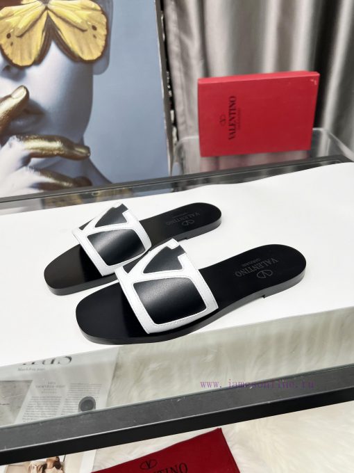 New Lunjia 2025A Fashion Show Latest Logo Flat Sandals Series in 6 Colors, Sizes 5-42, Rubbeclywdus0 - Image 4