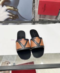 New Lunjia 2025A Fashion Show Latest Logo Flat Sandals Series in 6 Colors, Sizes 5-42, Rubbezxed5tyv