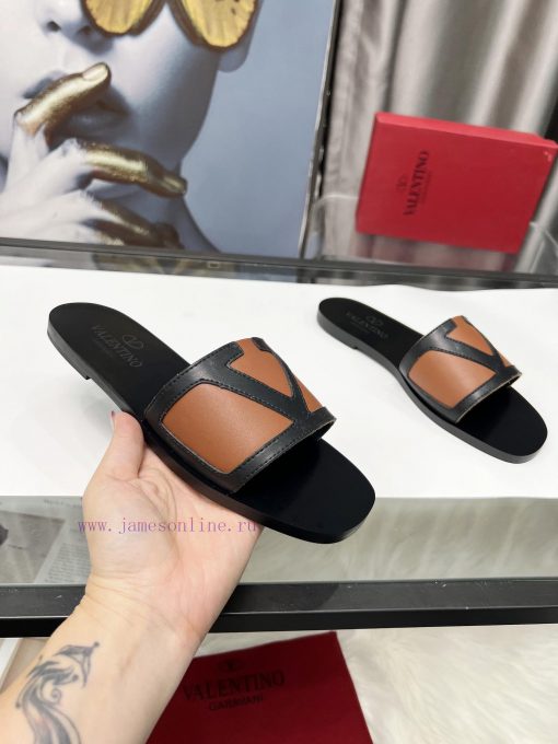 New Lunjia 2025A Fashion Show Latest Logo Flat Sandals Series in 6 Colors, Sizes 5-42, Rubbezxed5tyv - Image 5