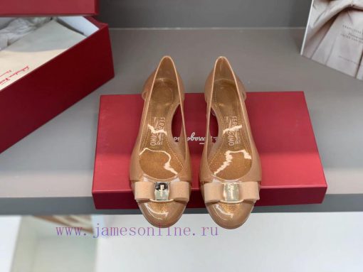 size35-39SF's latest color jelly shoesIn the hot summer, it's really necessary to have thefj11qmni