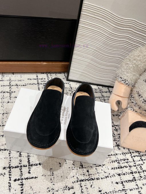 Top qualityMaison Margiela ss25 new arrival～MN6 Majira 2025 early spring new flat loafersMinxi22mw5z - Image 2