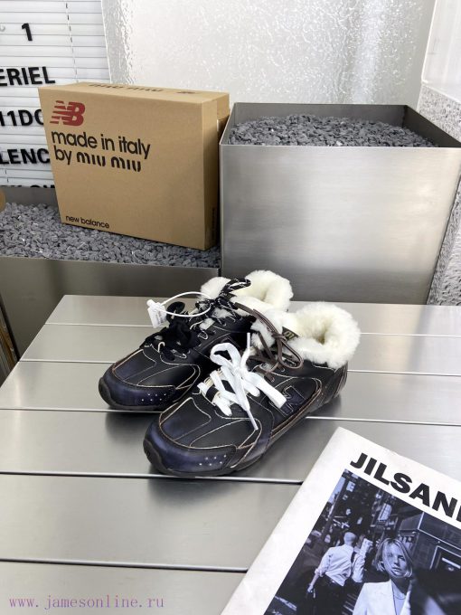 MIUMIU ️ NEW BALANCE 530 series Miu Miu | New Balance collaboration ss24 autumn/winter serieg4l6hry5 - Image 3