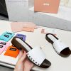 p. Miu Miu's new cool slippers, clog slippers, fashionable and casualImported soft cowhide wtp1r9qkp