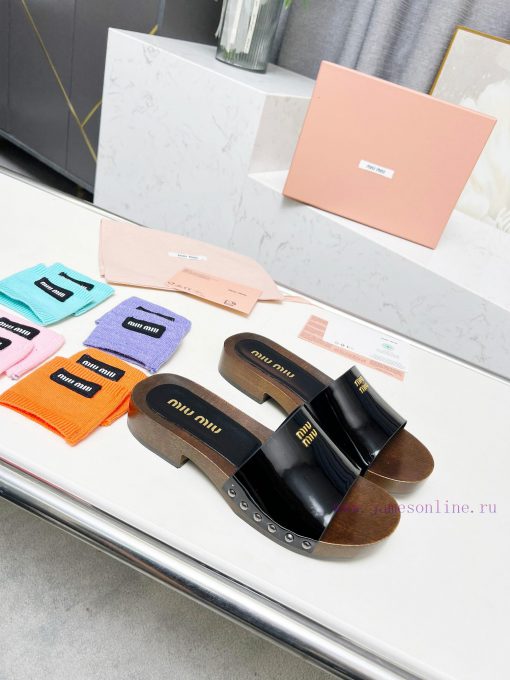 p. Miu Miu's new cool slippers, clog slippers, fashionable and casualImported soft cowhide wj5nlqj36 - Image 8