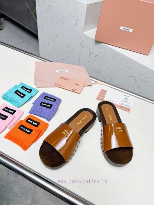 p. Miu Miu's new cool slippers, clog slippers, fashionable and casualImported soft cowhide whs2ecav2 - Image 9