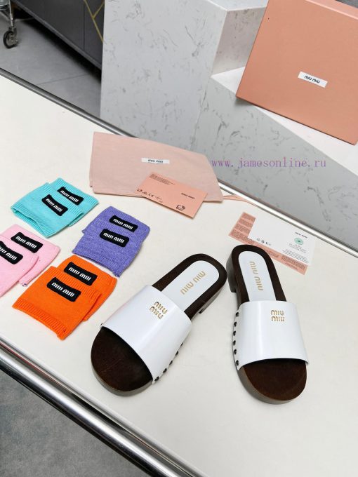 p. Miu Miu's new cool slippers, clog slippers, fashionable and casualImported soft cowhide wtp1r9qkp - Image 9