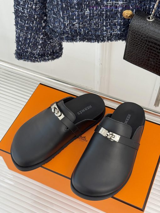 Male size 10Hermer/Hermes Classic Kelly Buckle Bocken SlippersA must-have for autumn and winn6y55n7x - Image 3