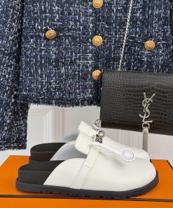 Male size 10Hermer/Hermes Classic Kelly Buckle Bocken SlippersA must-have for autumn and win8qwy4xcm
