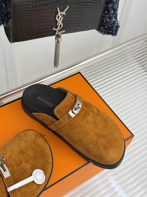 Male size 10Hermer/Hermes Classic Kelly Buckle Bocken SlippersA must-have for autumn and winzfid2bkk - Image 6