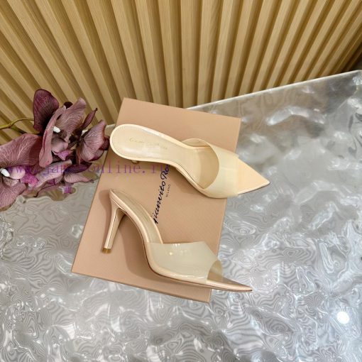 Gianvito Rossi 2024 Classic Pointed PVC Film High Heels Half Drag————————————Its appearance 378j6sbi - Image 4