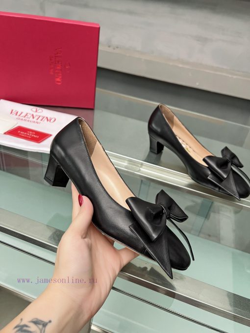 Top of the line - Valentino's new Michelin series starts with elegant lambskin uppers pairedznbq7mff - Image 6