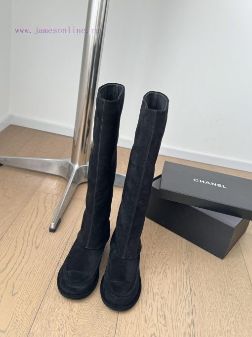 Chanel 25C Early Spring New Collection, Most Beautiful Suede BootsChanel's life boots are tru56nlk34