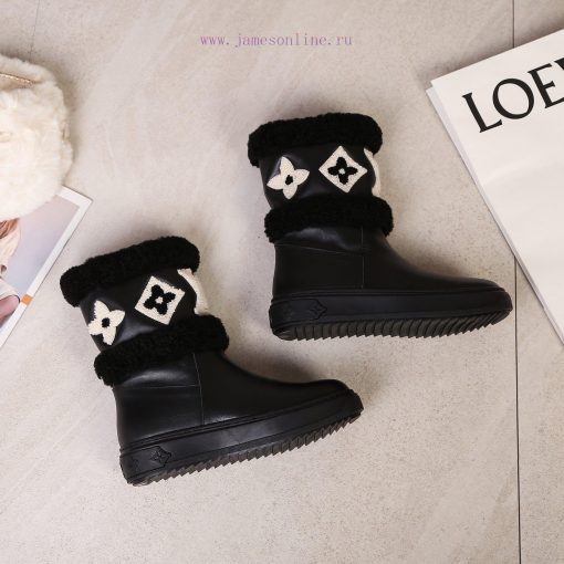 p. Classic Lv snow boots are made of handmade patchwork fabric, and each pair of shoes consuroh590oq - Image 8