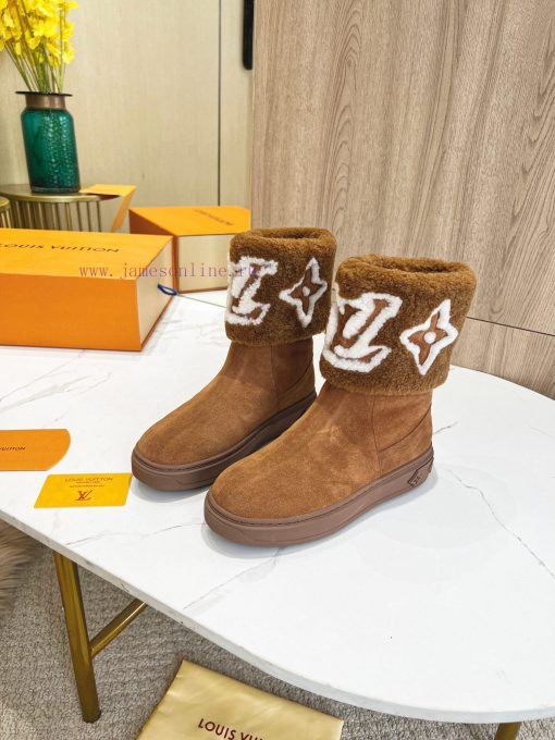 p. Classic Lv snow boots are made of handmade patchwork fabric, and each pair of shoes consuos9zd3p2