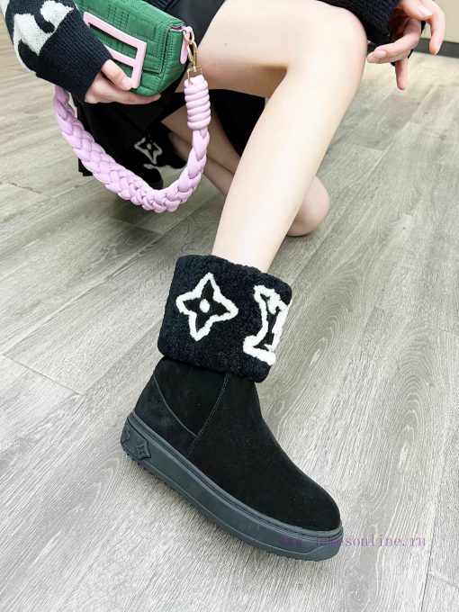 p. Classic Lv snow boots are made of handmade patchwork fabric, and each pair of shoes consu2s1mpbp2 - Image 7