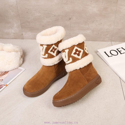 p. Classic Lv snow boots are made of handmade patchwork fabric, and each pair of shoes consuvwt6hyxe - Image 2