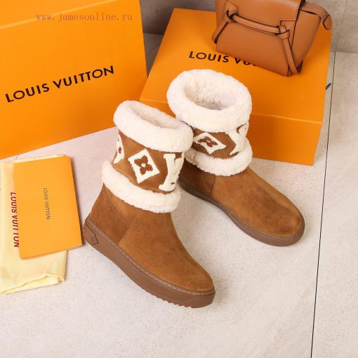 p. Classic Lv snow boots are made of handmade patchwork fabric, and each pair of shoes consuvwt6hyxe - Image 3