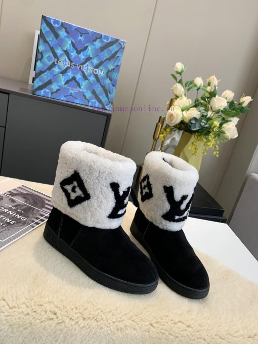 p. Classic Lv snow boots are made of handmade patchwork fabric, and each pair of shoes consunicrk7ut - Image 3