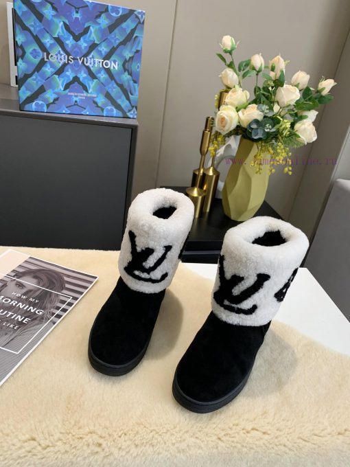 p. Classic Lv snow boots are made of handmade patchwork fabric, and each pair of shoes consunicrk7ut - Image 6