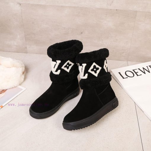p. Classic Lv snow boots are made of handmade patchwork fabric, and each pair of shoes consuwwtp9xwi - Image 9