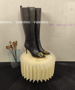 Long boots and short boots 450𝑽𝒂𝒍𝒆𝒏𝒕𝒊𝒏𝒐ValentinoSharp metal buckle bootsFabric calf leatherLxyy0v06z