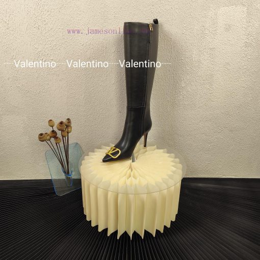 Long boots and short boots 450𝑽𝒂𝒍𝒆𝒏𝒕𝒊𝒏𝒐ValentinoSharp metal buckle bootsFabric calf leatherLxyy0v06z - Image 6