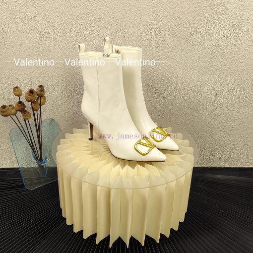 Long boots and short boots 450𝑽𝒂𝒍𝒆𝒏𝒕𝒊𝒏𝒐ValentinoSharp metal buckle bootsFabric calf leatherLe8fr8gil - Image 2