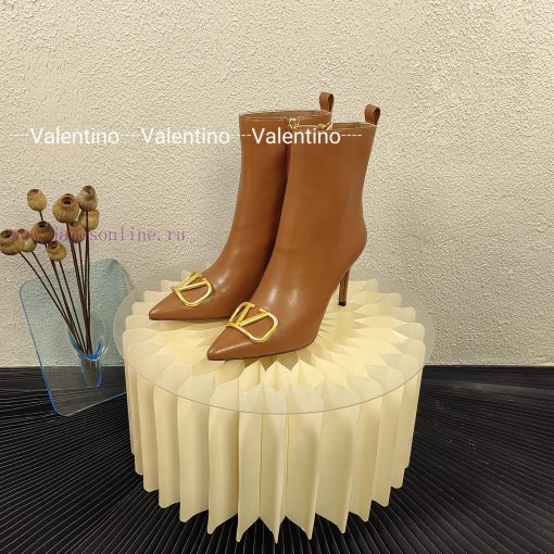 Long boots and short boots 450𝑽𝒂𝒍𝒆𝒏𝒕𝒊𝒏𝒐ValentinoSharp metal buckle bootsFabric calf leatherLf1emaxjo - Image 4