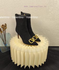 Long boots and short boots 450𝑽𝒂𝒍𝒆𝒏𝒕𝒊𝒏𝒐ValentinoSharp metal buckle bootsFabric calf leatherLtgz1u1gk