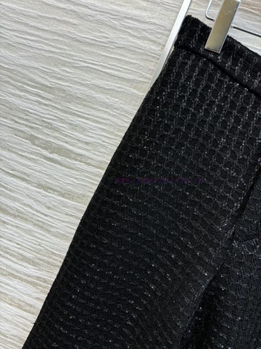 CK77553 Chanel 25 Early Spring New Style Black Coarse Tweed Micro Bell Bottom Pants With A Soci 8du3nfsh - Image 4