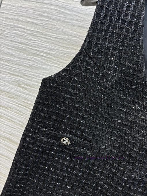 CL77555 Chanel 25 Early Spring New Item Sequined Coarse Tweed Vest Dress With Black Sequins Emb evlqxb0h - Image 4