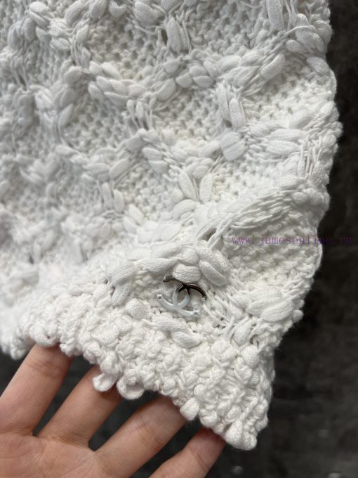 ZT61079 Chanel 25Ss Spring/Summer New Handmade Hook And Flower Knitted Tank Top | Developed By 98d7dd8s - Image 9