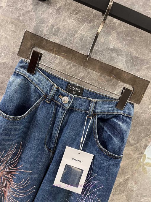 ZK61082 Chanel 25S Spring/Summer New Feather Hot Diamond Jeans | YB Has Developed A Classic Den inmkymxt - Image 4