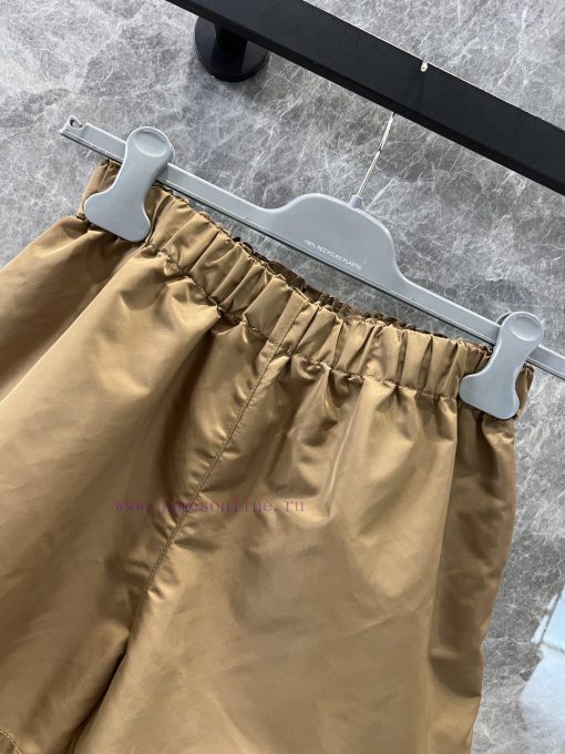 ZK60692 Prada 25Ss Early Spring New Triangle Logo Decorative Elastic Waist Casual Shorts 丨 The 339qd9hu - Image 5