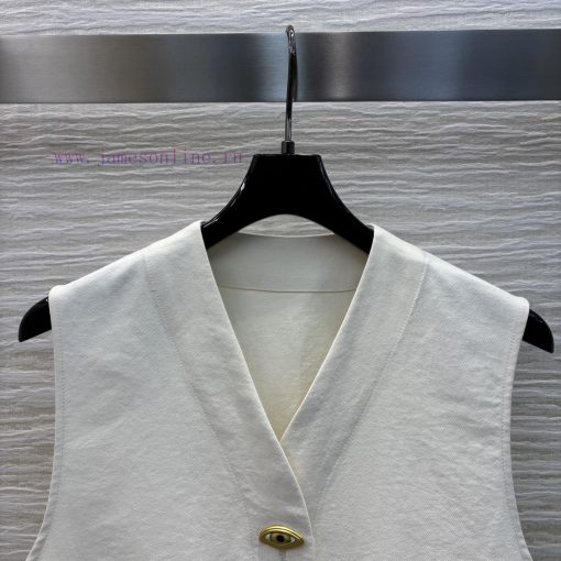 CW77091 Schiaparelli 25 Spring/Summer With A Variety Of Button Decorations And Customized Fabri 32iupnxj - Image 3