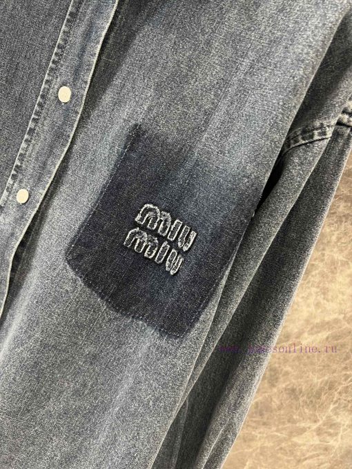 ZC61055 Miumi * 25Ss Spring/Summer New Collection: Vintage Style Washed Blue Denim Shirt Jacket r6g80hxj - Image 8