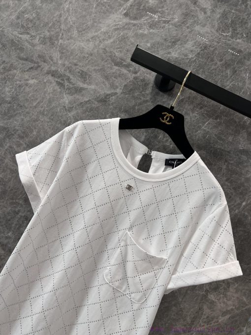 ZT61067 Chanel 25Ss Summer New Heavy Industry Hot Stamping Bareback Short Sleeved T-shirt | YB 1g171z26 - Image 4