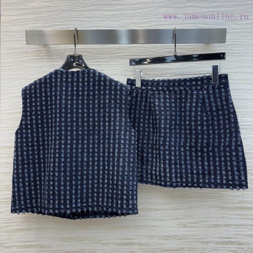 CT77502 Chanel 25 New Product Denim Burnt Flower Series Round Neck Vest Jacket+double C Decorat xt5p901e - Image 9