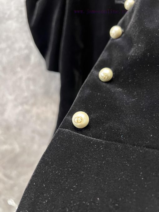 ZT59158 Dior 25Ss Early Spring Vacation Series New Pearl Button Velvet Short Sleeve Top | YB De eslqpino - Image 6