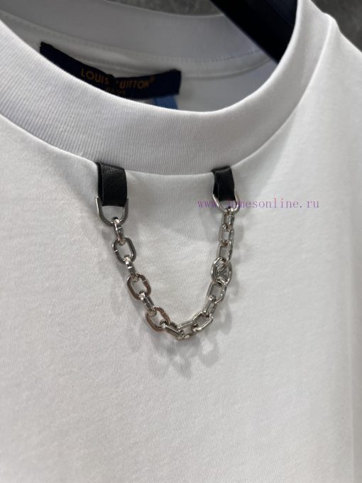 ZT60581 Louis Vuitton 25Ss Early Spring New Back Logo Printed Chain Short Sleeved T-shirt 丨 Dev a8zjav4d - Image 6