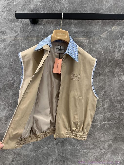 ZK60609Miumi * 25Ss Early Spring New Retro Artistic Style Khaki Vest Jacket 丨 Yb Developed Sky o5lngfhg - Image 3