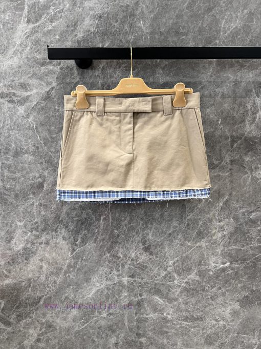 ZB60629 Miumi * 25Ss Early Spring New Retro Art Style Khaki Ultra Short Half Skirt | YB Develop waob33f7 - Image 2