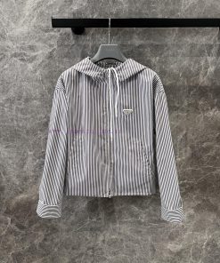 ZW60635 Prada 25Ss Early Spring New Vertical Stripe Hooded Lightweight Coat | Yb Has Developed hqyw4mij