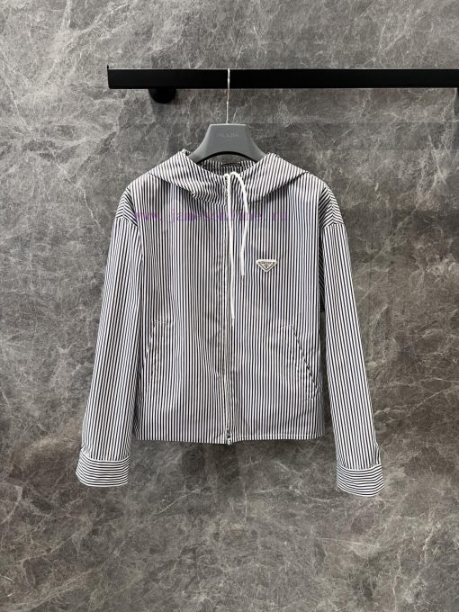 ZW60635 Prada 25Ss Early Spring New Vertical Stripe Hooded Lightweight Coat | Yb Has Developed hqyw4mij - Image 2