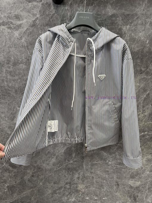 ZW60635 Prada 25Ss Early Spring New Vertical Stripe Hooded Lightweight Coat | Yb Has Developed hqyw4mij - Image 3